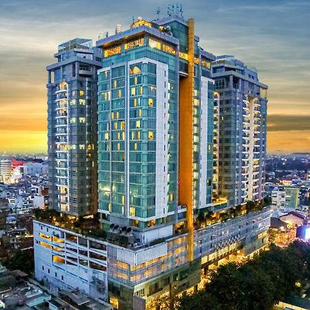 Cambridge Hotel Медан Экстерьер фото