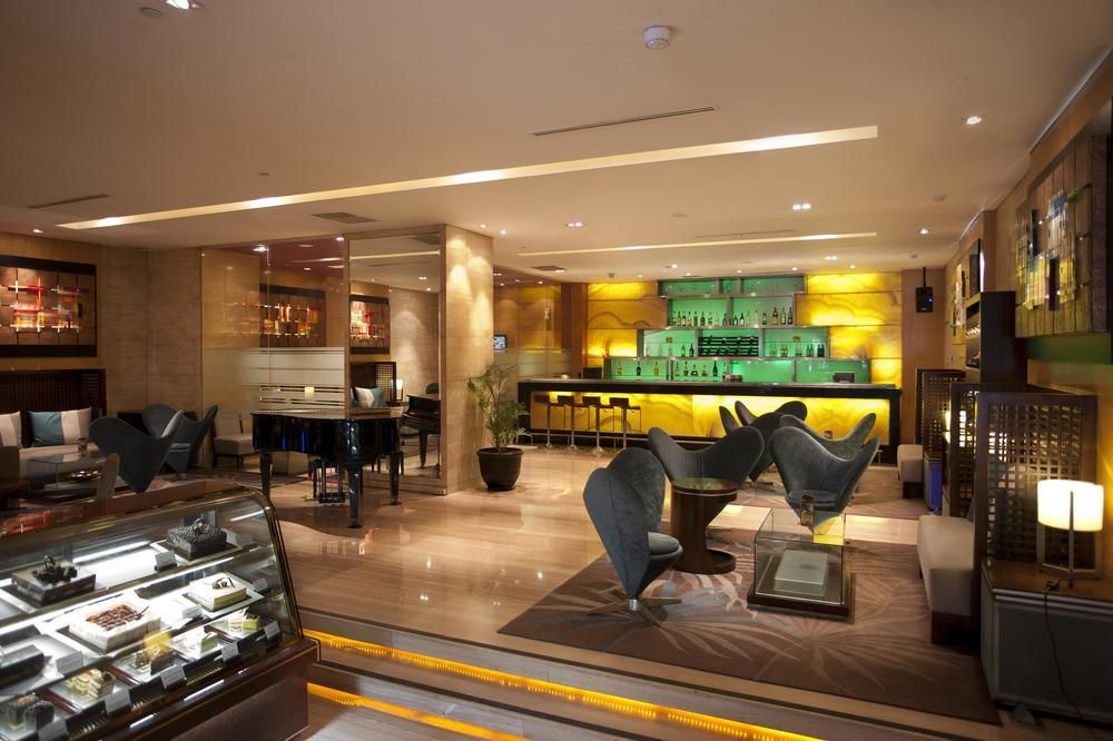 Cambridge Hotel Медан Экстерьер фото